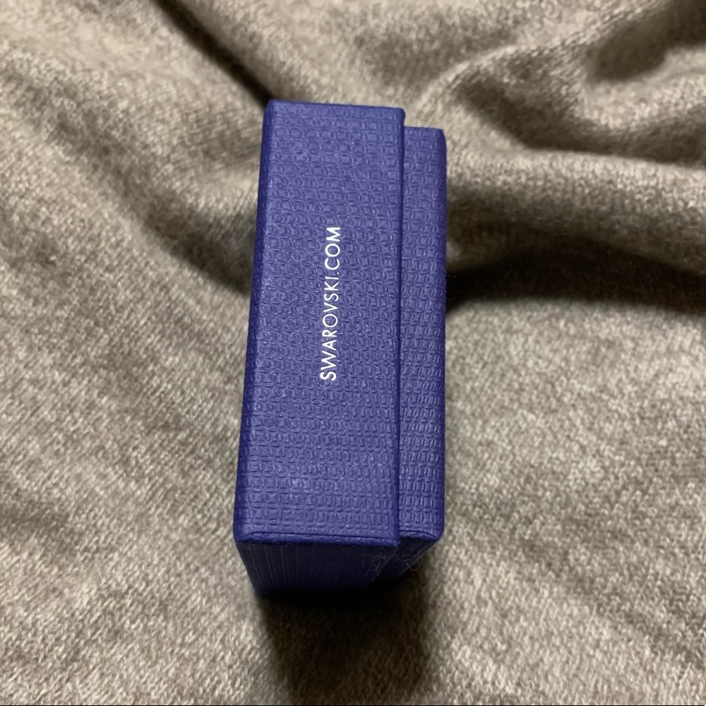 Swarovski Interlocking Heart Necklace - image 7